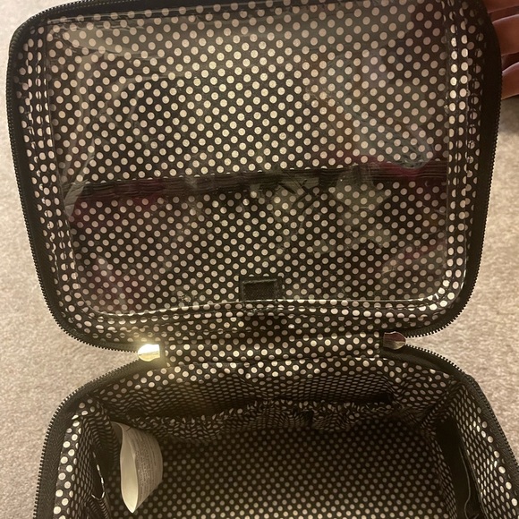 Black makeup case - Picture 15 of 16